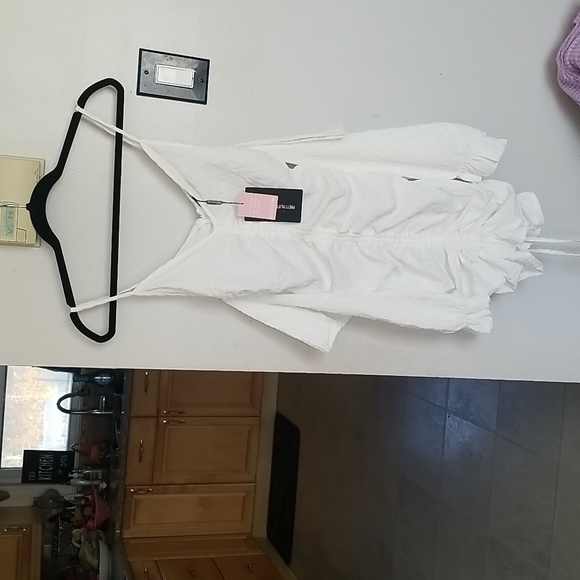 PrettyLittleThing Textured cold shoulder ruched bodycon dress US size 6 NWT - Picture 2 of 6